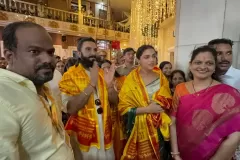 Deepika_Ranveer_Siddhivinayak_Visit-4